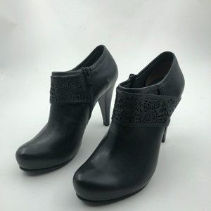 Elegant Black Leather Ankle Boots by Elegan - Size 8 - Classic Stylish Design